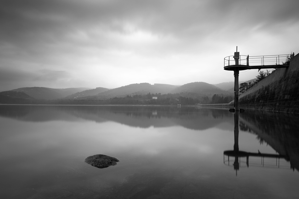 Mystérieux - Lac De Saint-Ferréol